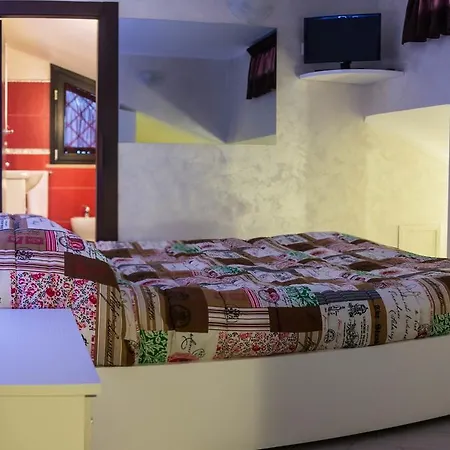 Bed & Breakfast D&g Airport *